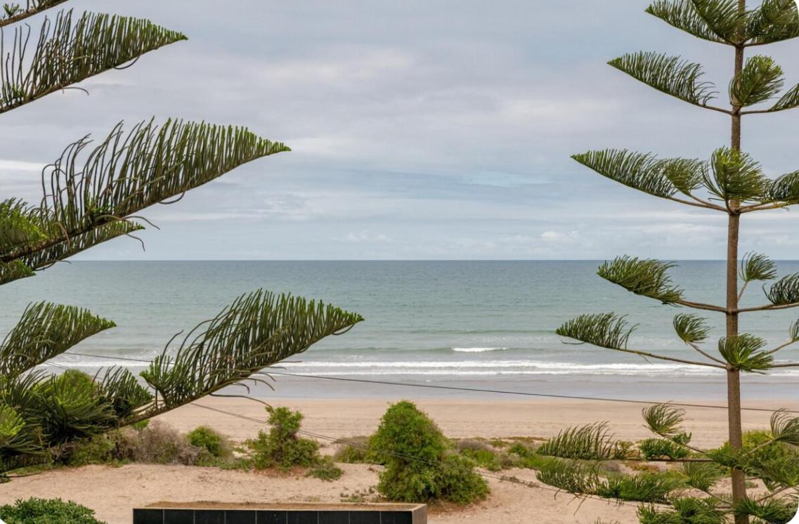 Ocean Breeze ,See View Apartment L'Oasis Eksteriør bilde